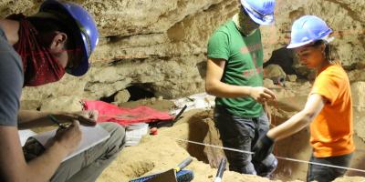 Cueva de los Toriles