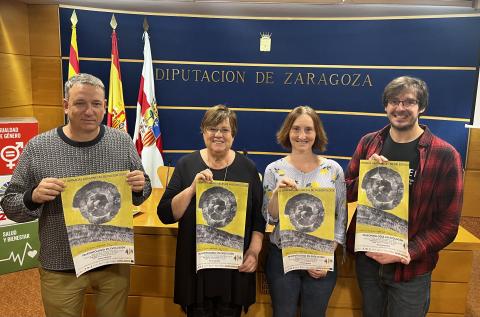 Mario Modesto, Davinia Moreno, Mercedes Trébol e Ignacio Gutiérrez presentado las jornadas/Comunicación DPZ