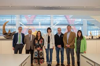 Foto de familia de la visita de la ministra de Ciencia e Innovación/CENIEH