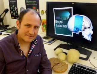 Emiliano Bruner publica un nuevo libro sobre paleoneurología y anatomía digital